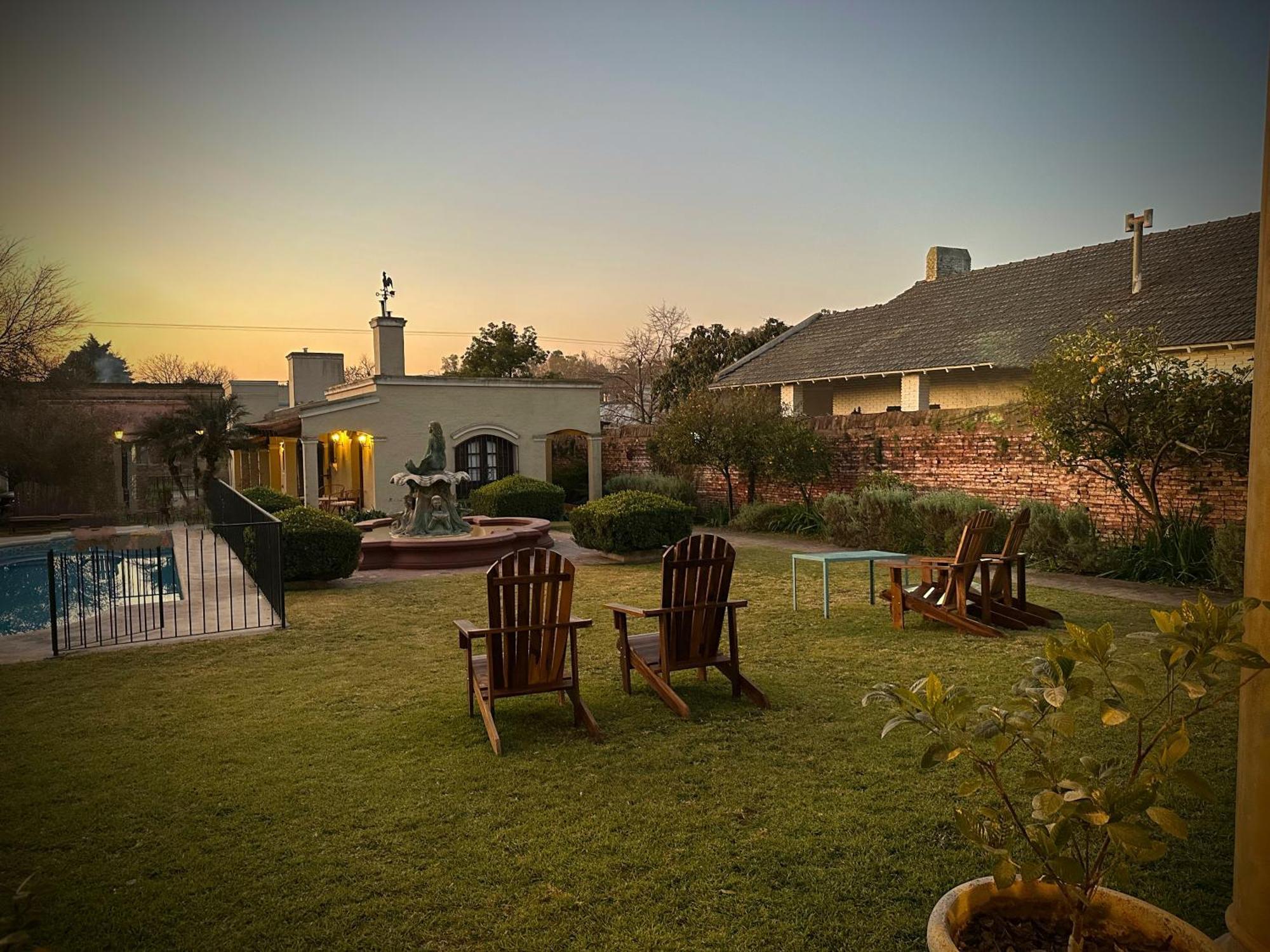 Hotel Draghi San Antonio de Areco Bagian luar foto